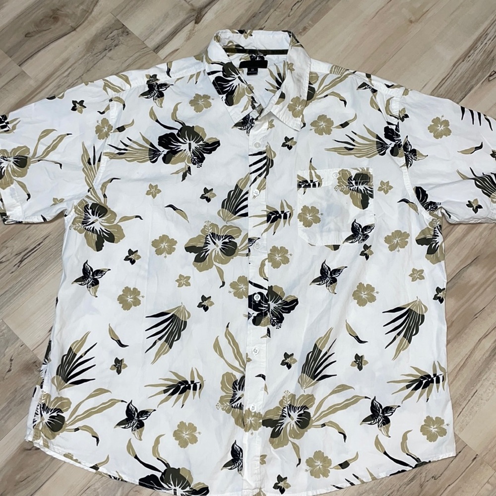 Hawaiian style button down shirt size 2X